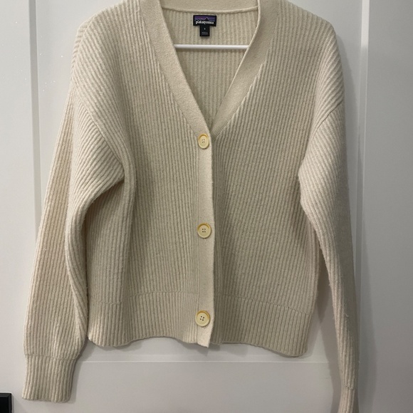 Patagonia wool blend cardigan - Picture 2 of 3